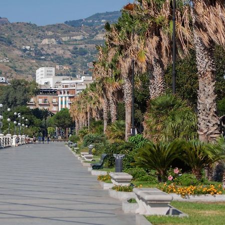 B&B I Bronzi Reggio di Calabria Ngoại thất bức ảnh